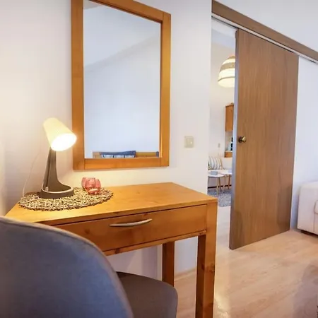 Hidden Gem With 1br And Amazing View Apartment *